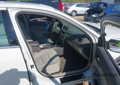 2012 Ford Fusion Se z USA, uszkodzony, nr VIN 3FAHP0HA8CR180558